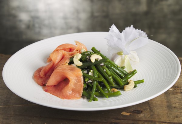 Salade de haricots verts au saumon Balik Classic et noix de cajou (pour 2 personnes)