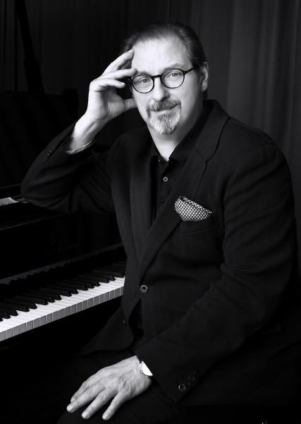 Peter-G-Rebeiz_Piano_B-W_vertical